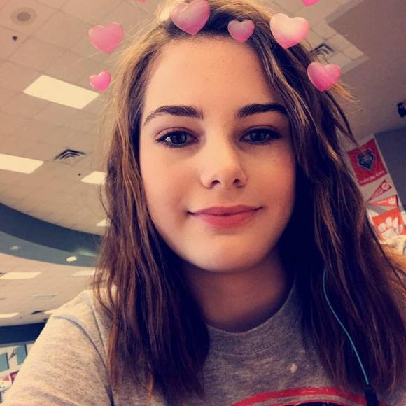 Meet your Posher, Hannah - Picture 1 of 1